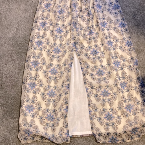 Maxi Sundress (Belt Included) - Picture 5 of 5